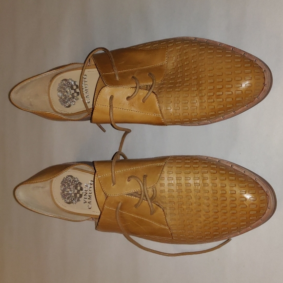 Vince Camuto leather flat shoes - Picture 1 of 4